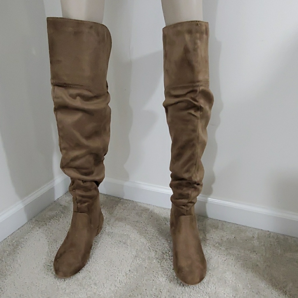 BNIB Overthe Knee Boots